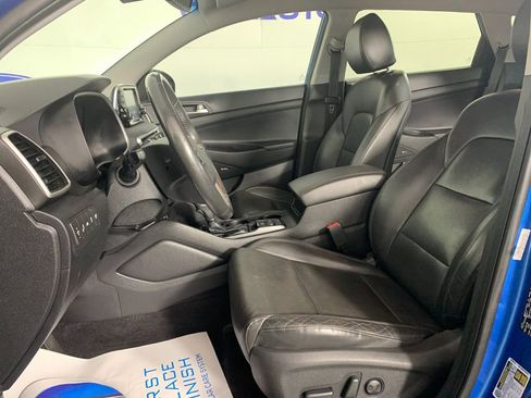 Used 2019 Hyundai Tucson Limited image 16