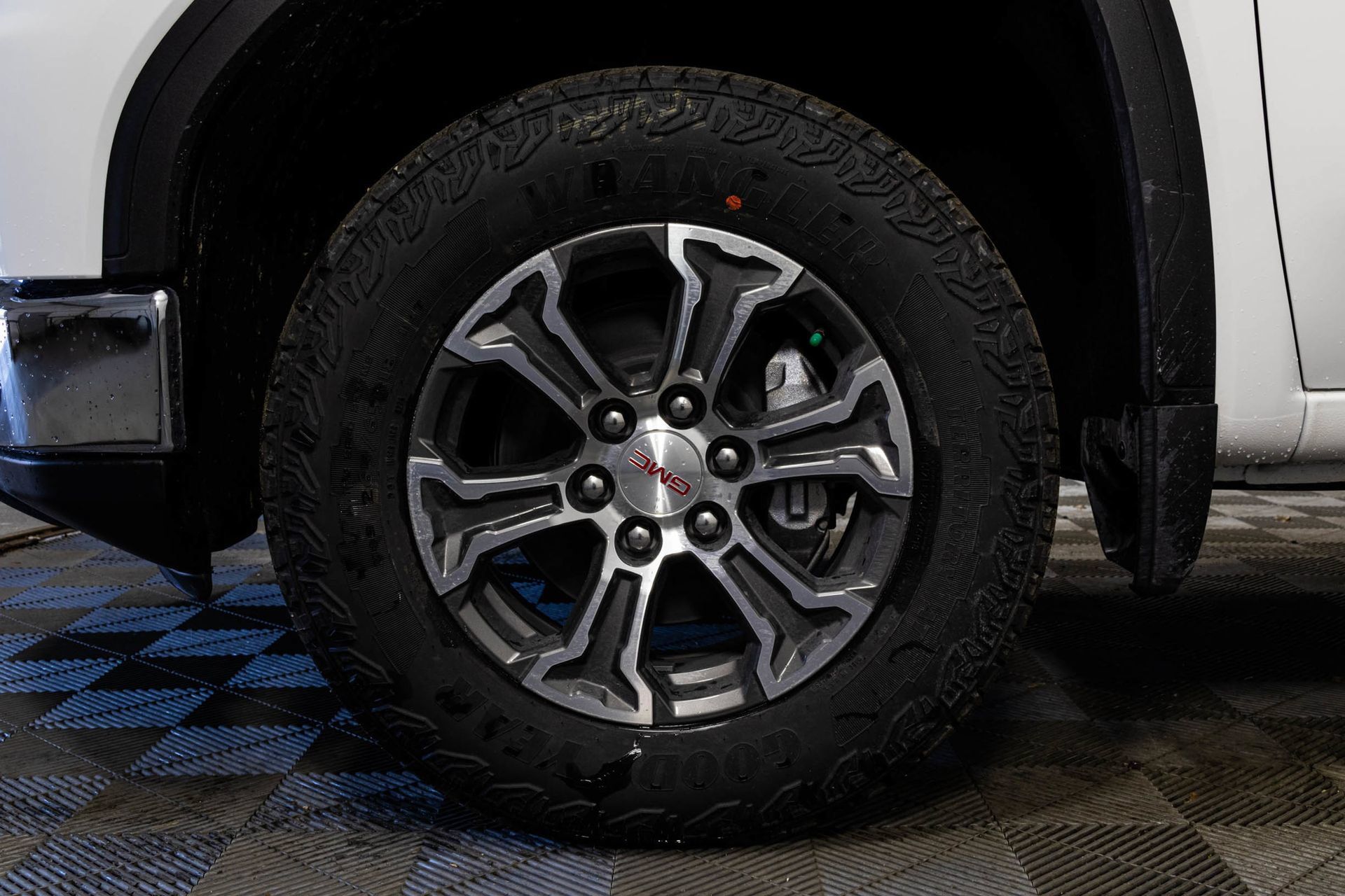 New 2026 GMC Sierra 1500 SLE AWD/4WD image 30