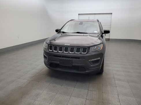 Used 2018 Jeep Compass Sport w/ Tech Group FWD image 15