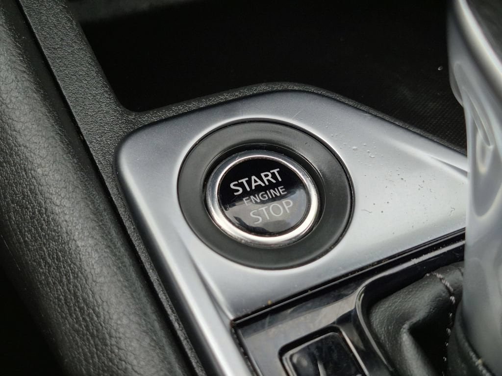 Used 2025 Nissan Sentra SV FWD image 14