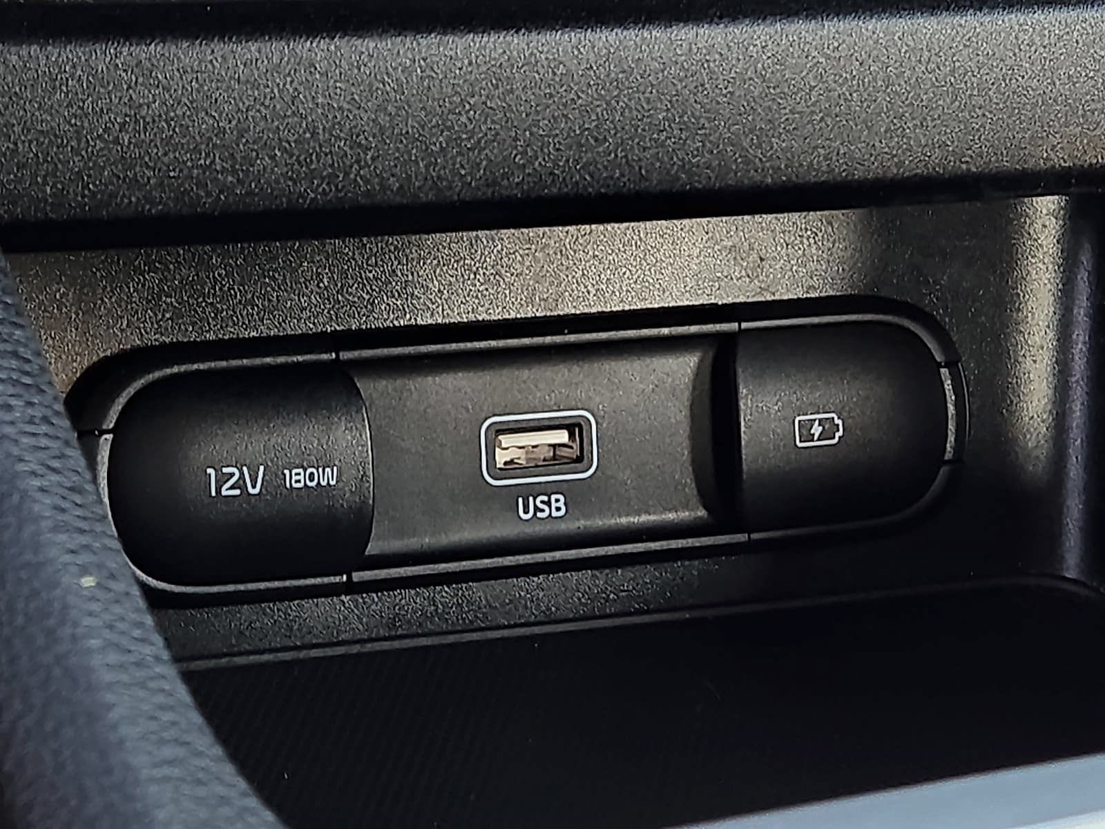 Used 2024 Kia Forte LXS FWD image 15