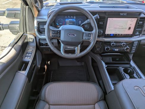 New 2026 Ford F350 King Ranch w/ FX4 Off-Road Package AWD/4WD image 16