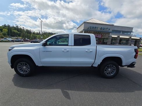 New 2025 Chevrolet Colorado LT w/ LT Convenience Package image 17