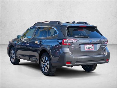 Certified 2025 Subaru Outback Premium image 4