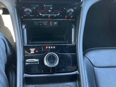 Used 2024 Jeep Grand Cherokee L Limited w/ Trailer Tow Package AWD/4WD image 4