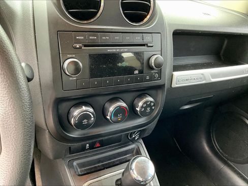 Used 2014 Jeep Compass Sport w/ Power Value Group FWD image 15