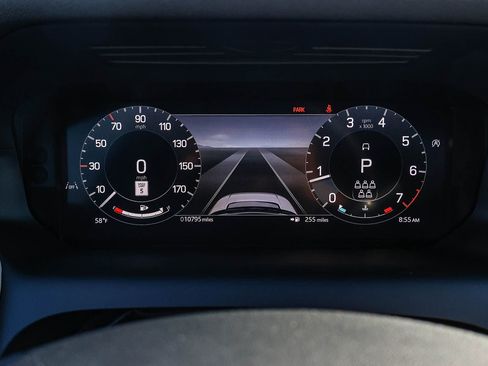 Used 2024 Land Rover Discovery Sport Dynamic SE image 27