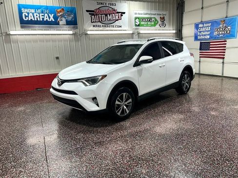 Used 2016 Toyota RAV4 XLE image 10