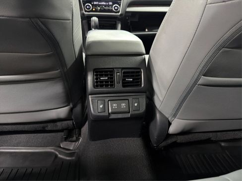 Used 2019 Subaru Outback 2.5i Limited AWD/4WD image 29