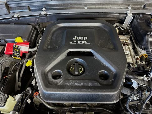 Used 2020 Jeep Wrangler Unlimited Sport S image 39