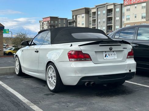 Used 2009 BMW 135i Convertible image 5