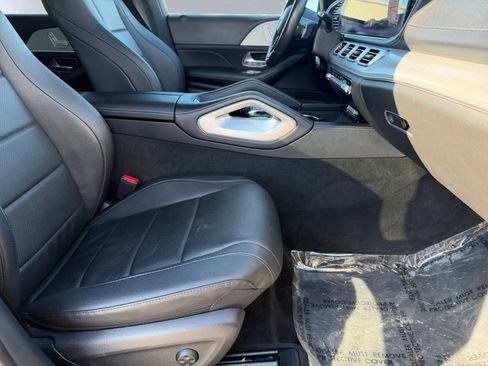 Used 2024 Mercedes-Benz GLS 450 4MATIC image 20