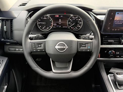 New 2026 Nissan Pathfinder SV image 15