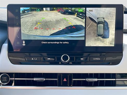 New 2025 Mitsubishi Outlander SEL image 13