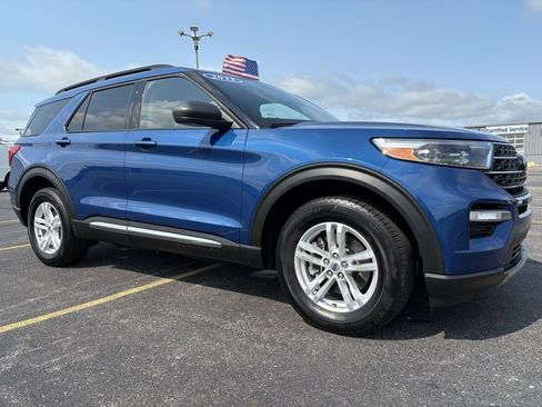 Used 2022 Ford Explorer XLT w/ Equipment Group 202A image 37