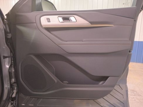 New 2026 Ford Explorer Active image 16