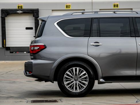 Used 2021 Nissan Armada SL w/ Captain's Chairs Package image 17