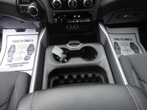 Used 2021 RAM 1500 Big Horn image 8