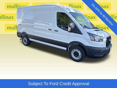 New 2025 Ford Transit 250 148 Medium Roof w/ Load Area Protection Package