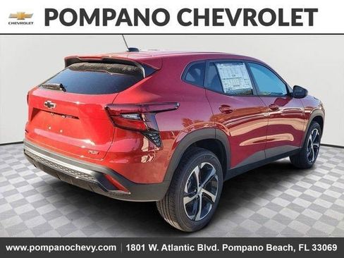 New 2026 Chevrolet Trax RS image 7