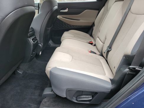 Used 2022 Hyundai Santa Fe SE image 5