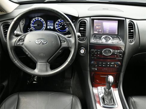 Used 2017 INFINITI QX50 Journey w/ Premium Package image 5