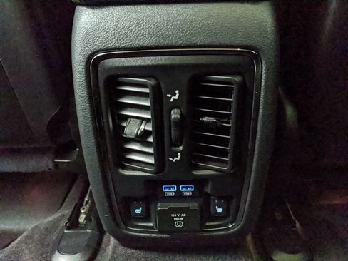 Used 2018 Jeep Grand Cherokee Summit image 19