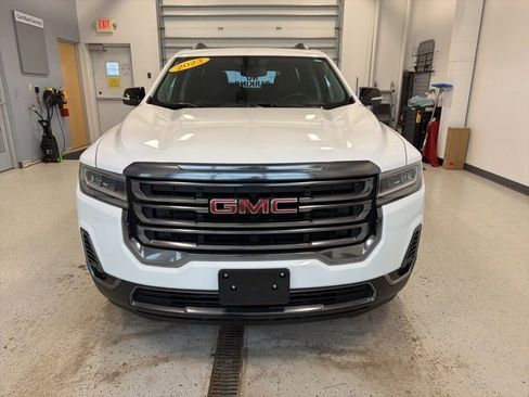 Used 2023 GMC Acadia AT4 w/ Preferred Package image 5