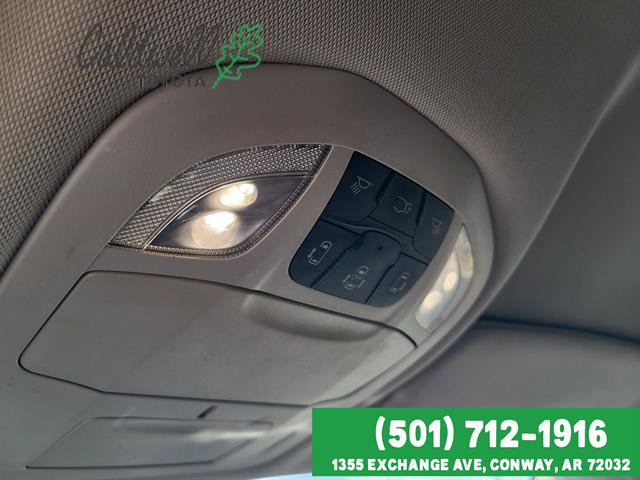 Used 2017 Chrysler Pacifica Touring Plus w/ Tire & Wheel Group FWD image 20