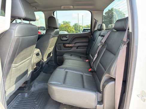 Used 2017 GMC Sierra 1500 SLT w/ SLT Premium Package AWD/4WD image 27