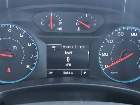 Used 2023 Chevrolet Equinox LS FWD image 17