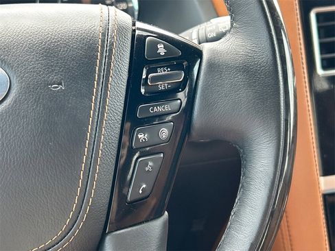 Used 2024 INFINITI QX80 Sensory image 22