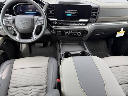 New 2026 Chevrolet Silverado 2500 ZR2 AWD/4WD image 19