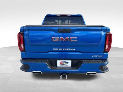 Used 2024 GMC Sierra 1500 AT4 w/ AT4 Premium Package AWD/4WD image 4