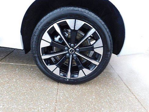 New 2026 Volvo XC60 T8 Plus w/ Climate Package AWD/4WD image 12