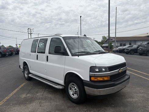 Used 2023 Chevrolet Express 2500 w/ Driver Convenience Package image 2