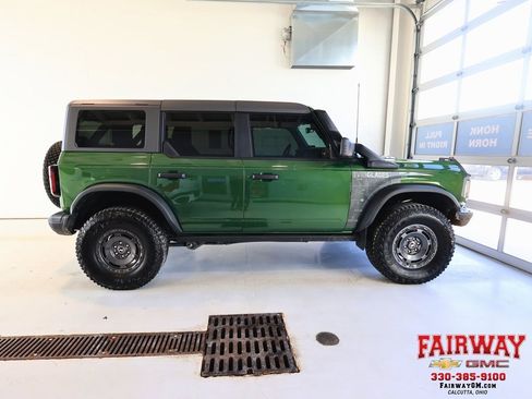 Used 2024 Ford Bronco Everglades image 1
