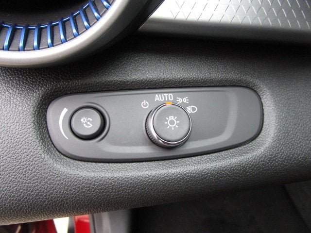 Used 2026 Chevrolet Trax LS FWD image 15