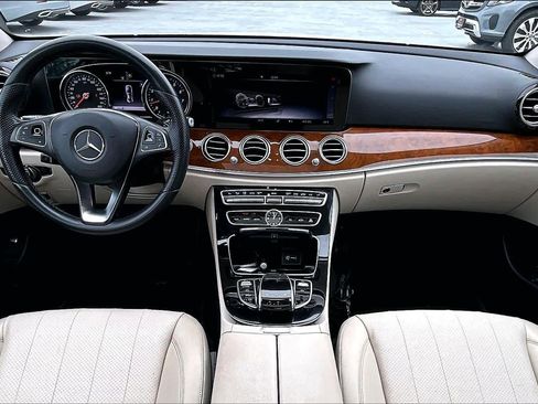 Used 2018 Mercedes-Benz E 300 image 13