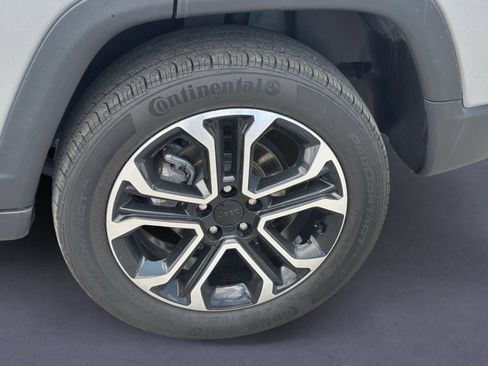 Used 2022 Jeep Compass Limited w/ Sun and Sound Group AWD/4WD image 5