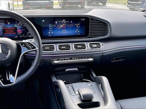 Used 2025 Mercedes-Benz GLE 350 4MATIC image 8
