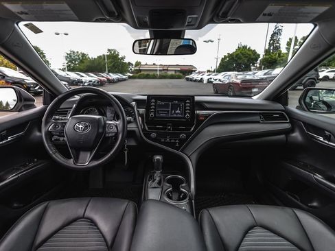 Used 2024 Toyota Camry SE FWD image 23