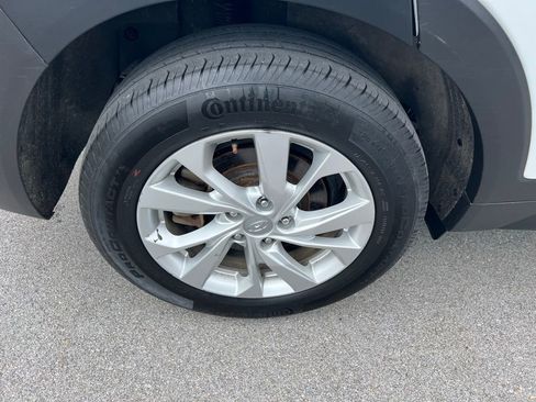 Used 2021 Hyundai Tucson SE AWD/4WD image 11