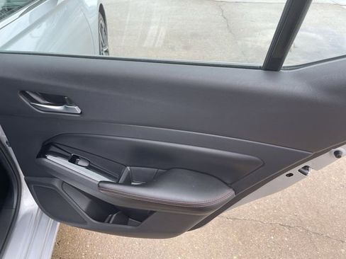 Used 2024 Nissan Altima 2.5 SR image 14