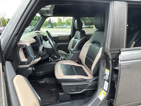 Used 2022 Ford Bronco Wildtrak AWD/4WD image 25