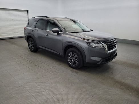 Used 2022 Nissan Pathfinder SV AWD/4WD image 11