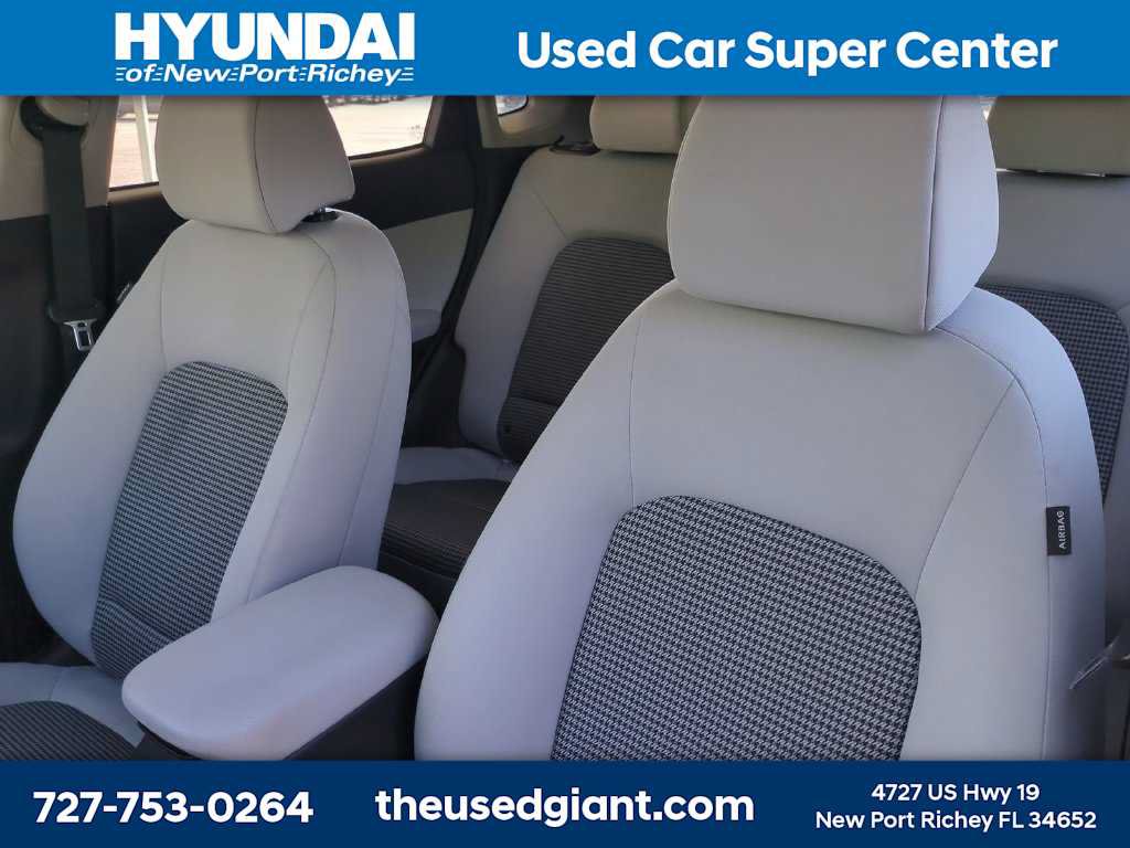 Certified 2022 Hyundai Kona SE FWD image 7