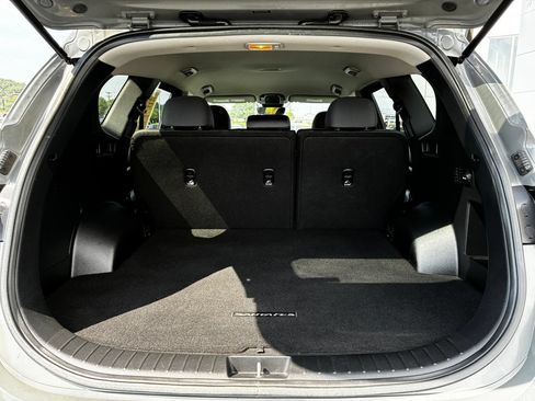 Used 2023 Hyundai Santa Fe SE AWD/4WD image 4