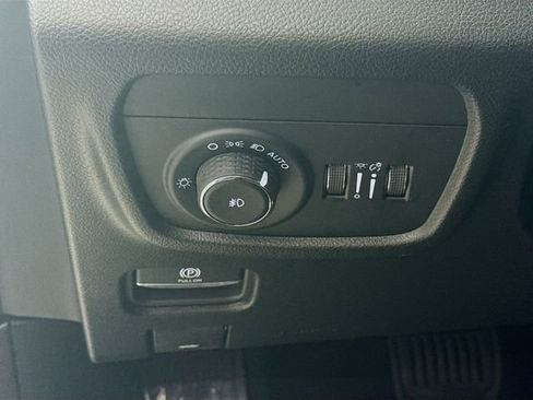 New 2025 Jeep Grand Cherokee Overland w/ Trailer Tow Package image 10