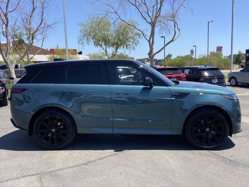 Used 2024 Land Rover Range Rover Sport Dynamic SE AWD/4WD image 2